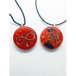 Colgante de Orgonita Rojo con símbolos
